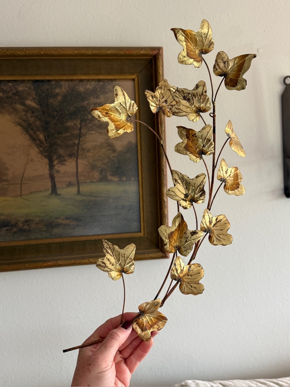 Gold Metal Ivy Leaf Wall Accent - Decorative Home Accent